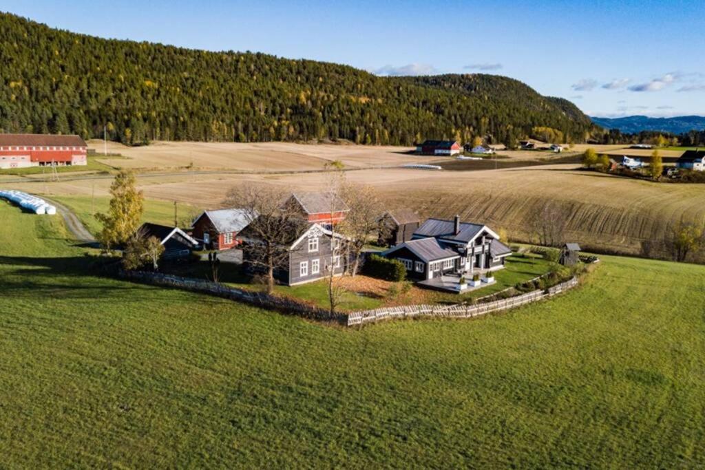 Eika Cottage: Cozy, rural, spacious&well-equiped Amot  Esterno foto
